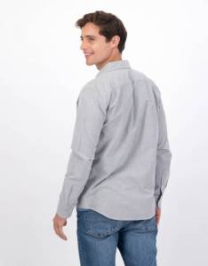 تي-شيرت أوكسفورد بأزرار بقصة SLIM من أمريكان إيجل