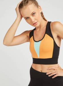 صدرية رياضية بتصميم قوالب ملوّنة و ظهر ريسر