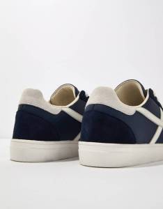 AE TRAINER SNEAKER