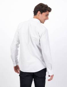تي-شيرت أوكسفورد بأزرار بقصة SLIM من أمريكان إيجل