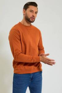 سترة برقبة دائرية